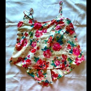 Silky flower top with open back